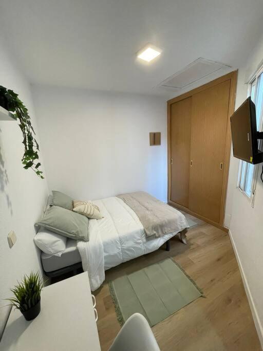 Juan Pantoja, Apartamento Para 2 En Metro Alvarado Madrid Exterior foto